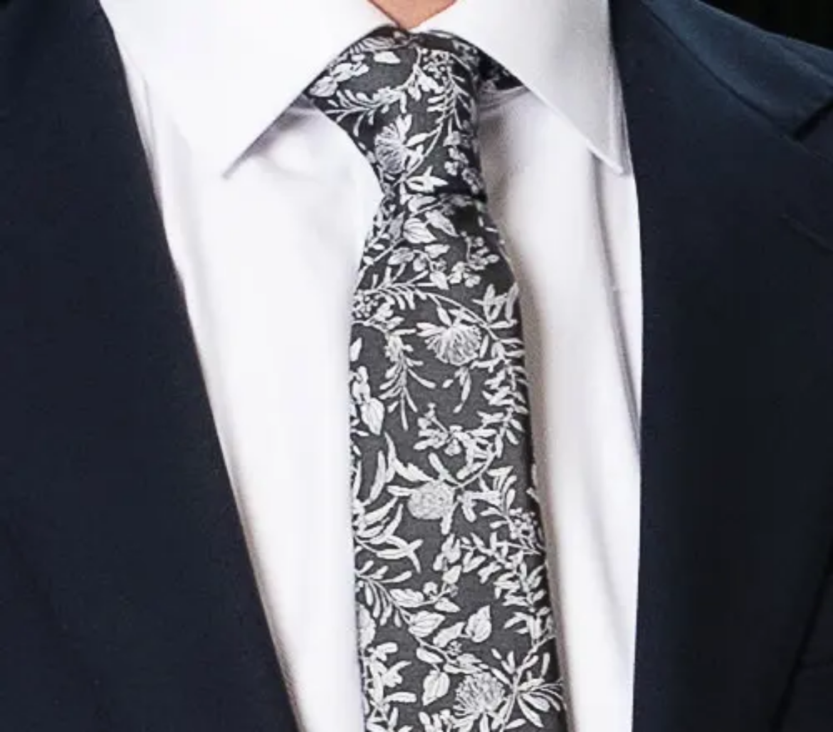 Picture of Noone, Native Tie (150x7.5cm)- Native Light Size One